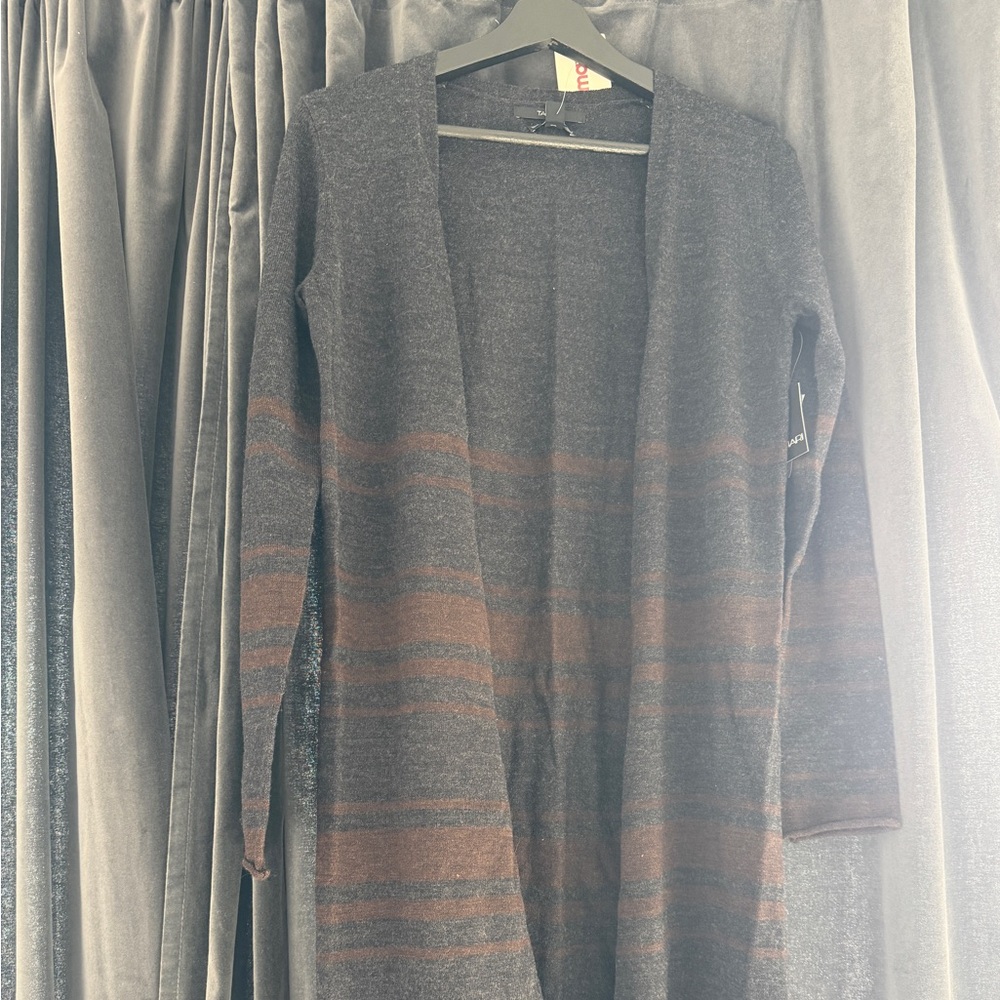 Tahari Men's Gray and Brown Cardigan Sweater